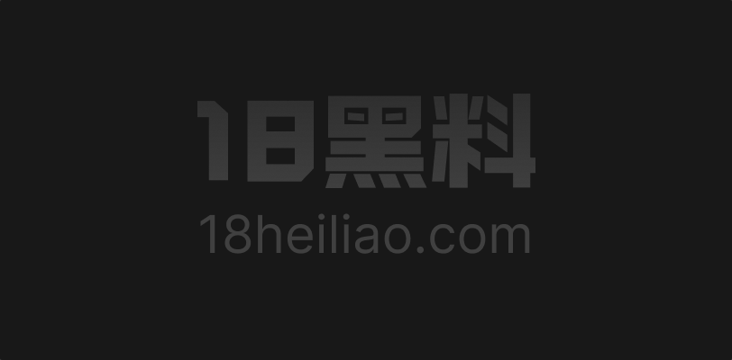 推特足控网黄 小茶糕 白丝黑lo鞋站在男人身上 全体重踩踏鸡巴 碾得肉棒狂射精液！ - 图1